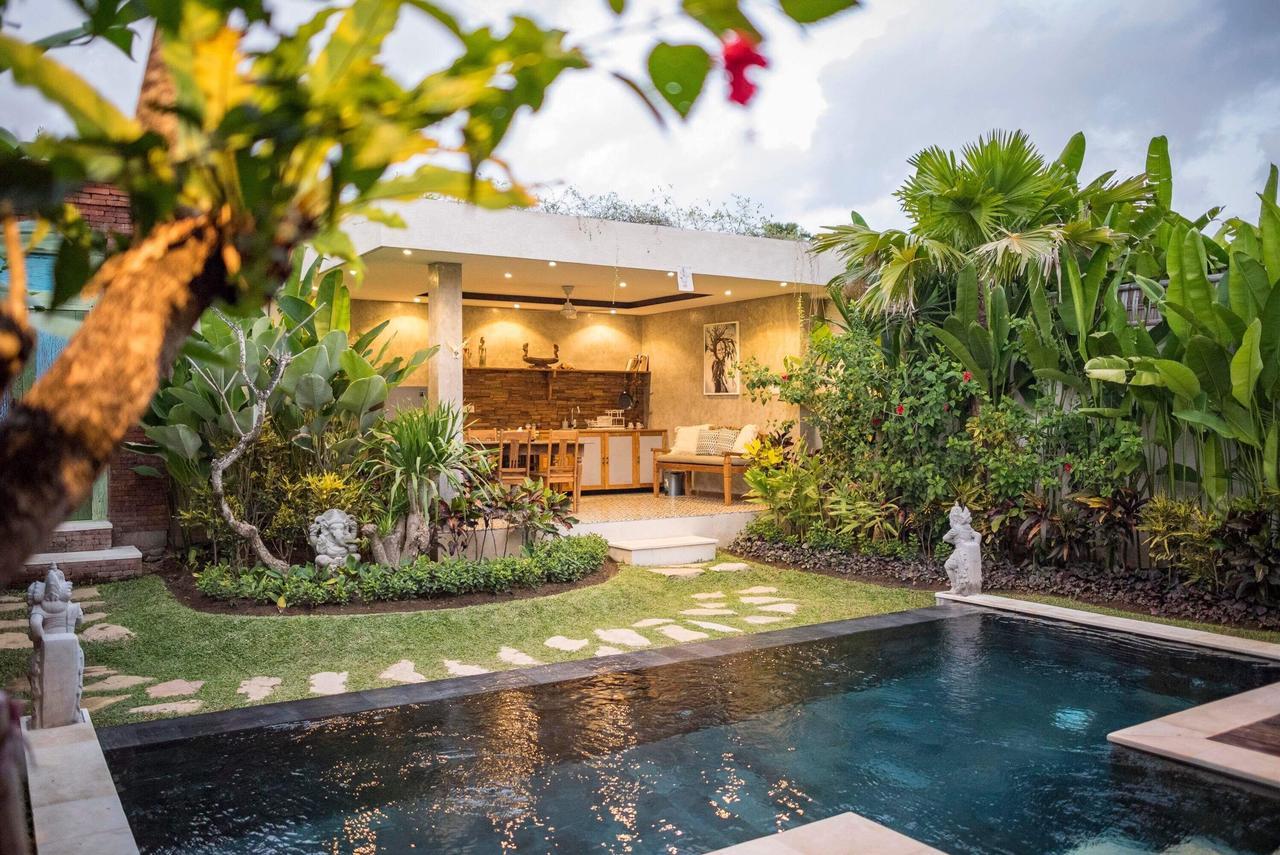 Kubu Kayu Villas Seminyak Eksteriør bilde